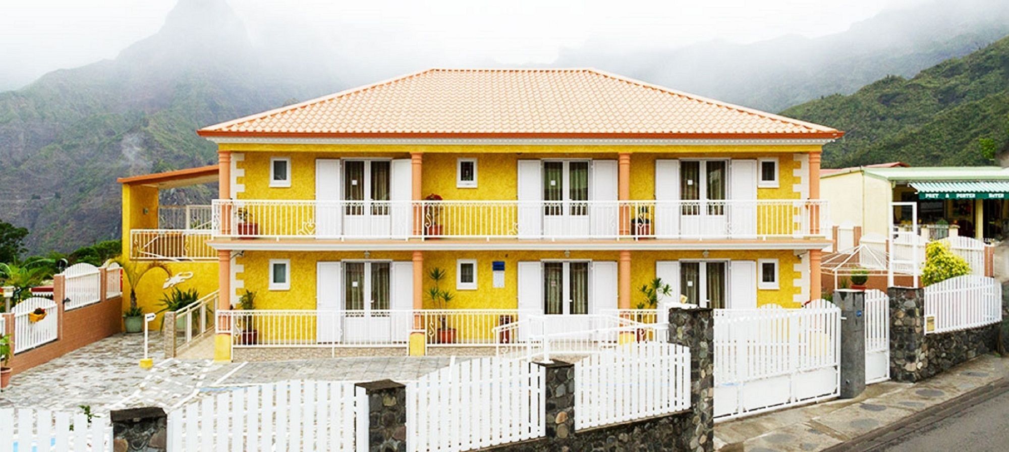 Residence Hoteliere Otroiza Cilaos Exterior foto